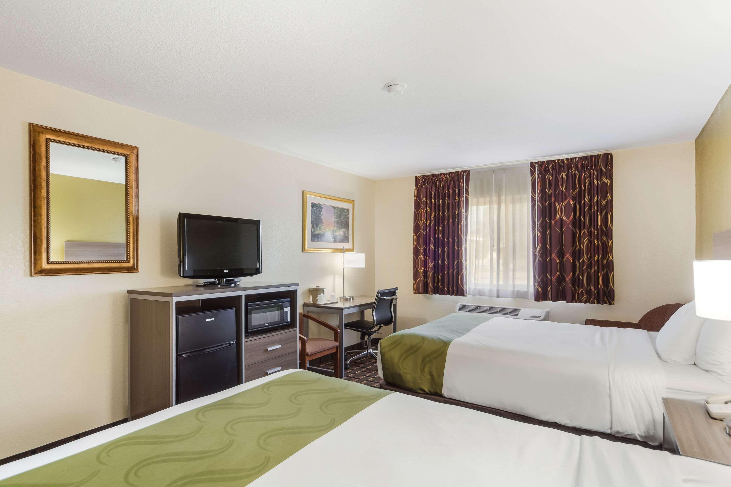 Quality Inn Lincoln Cornhusker Bagian luar foto