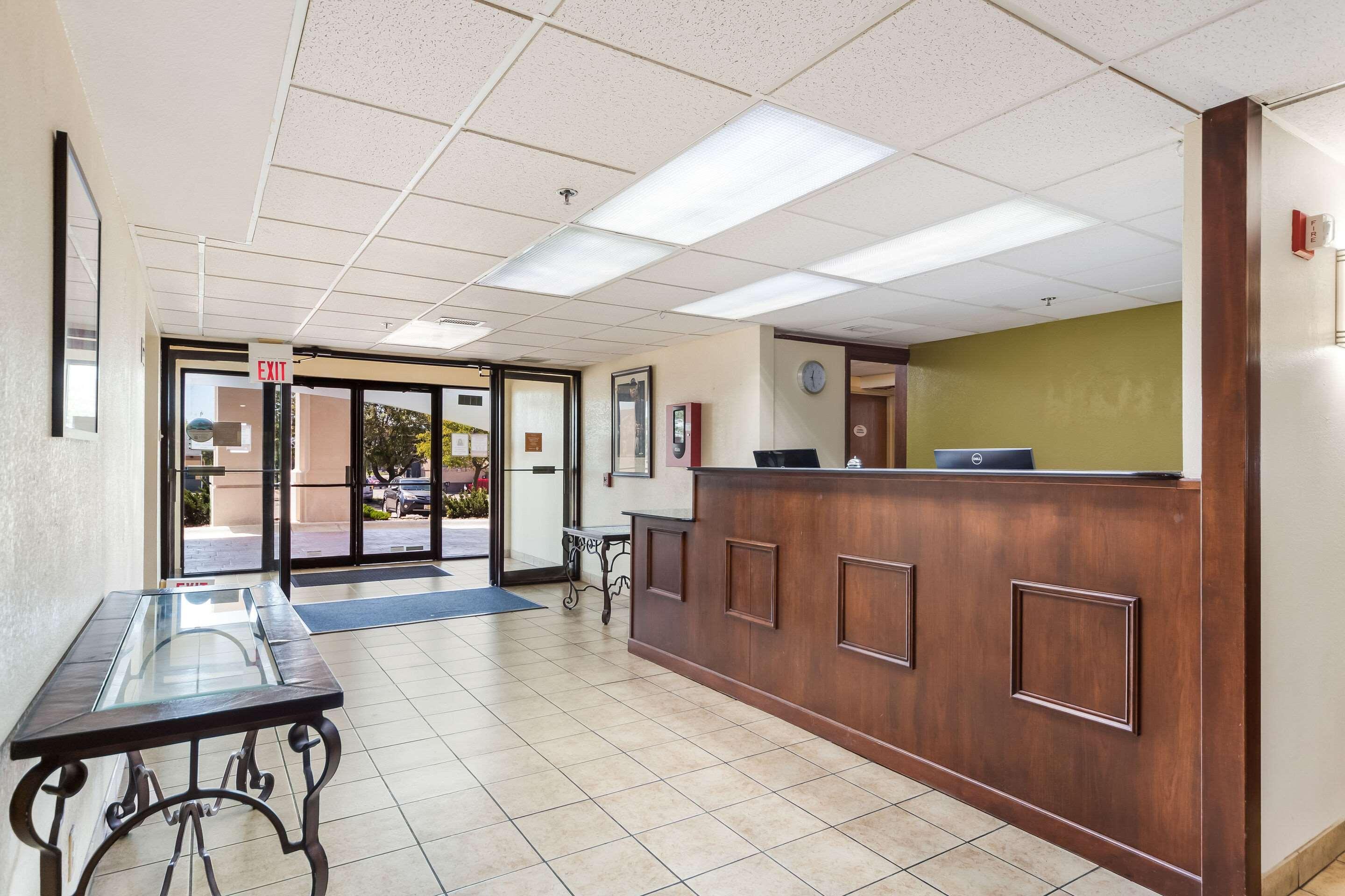 Quality Inn Lincoln Cornhusker Bagian luar foto