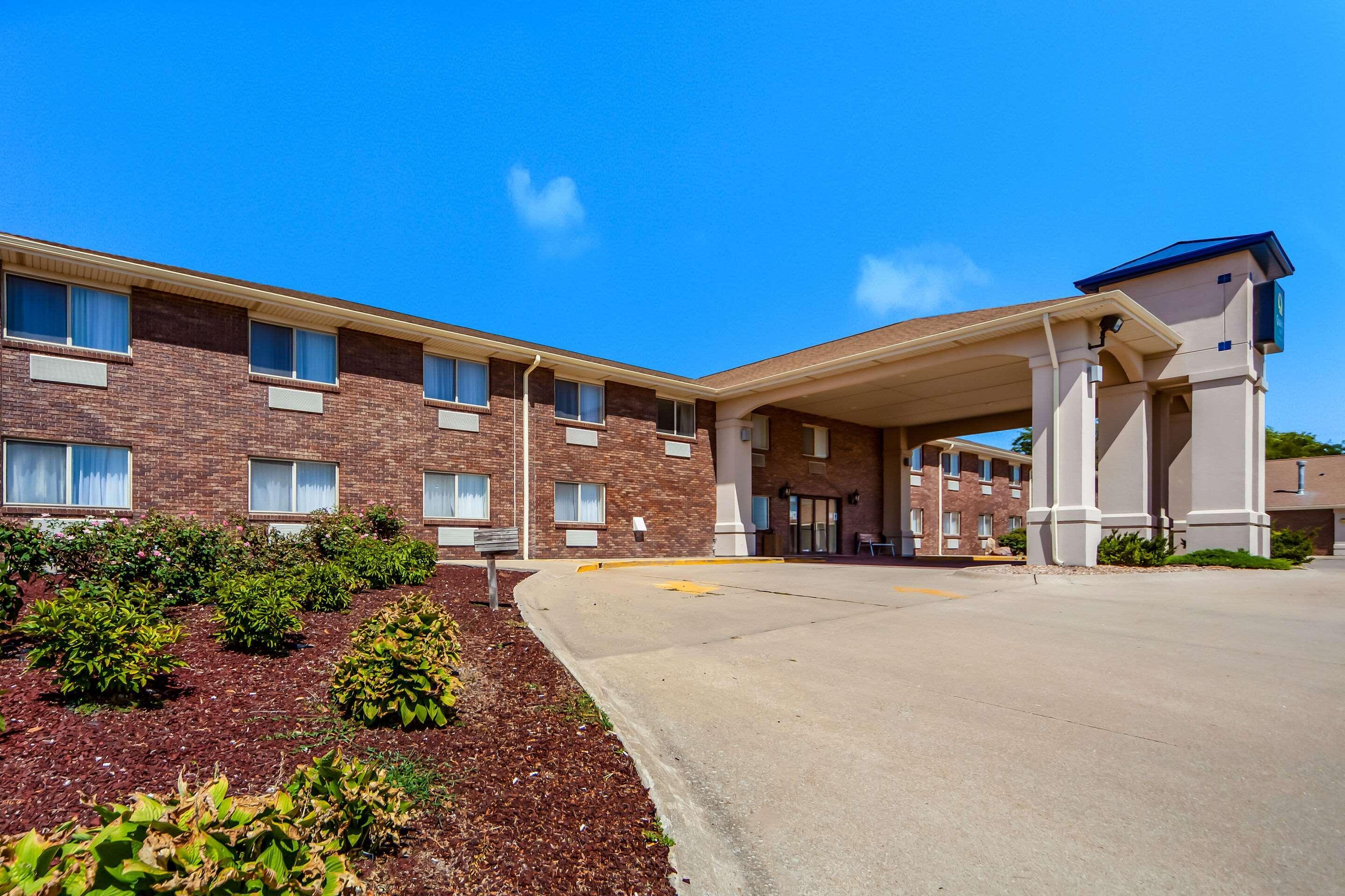 Quality Inn Lincoln Cornhusker Bagian luar foto
