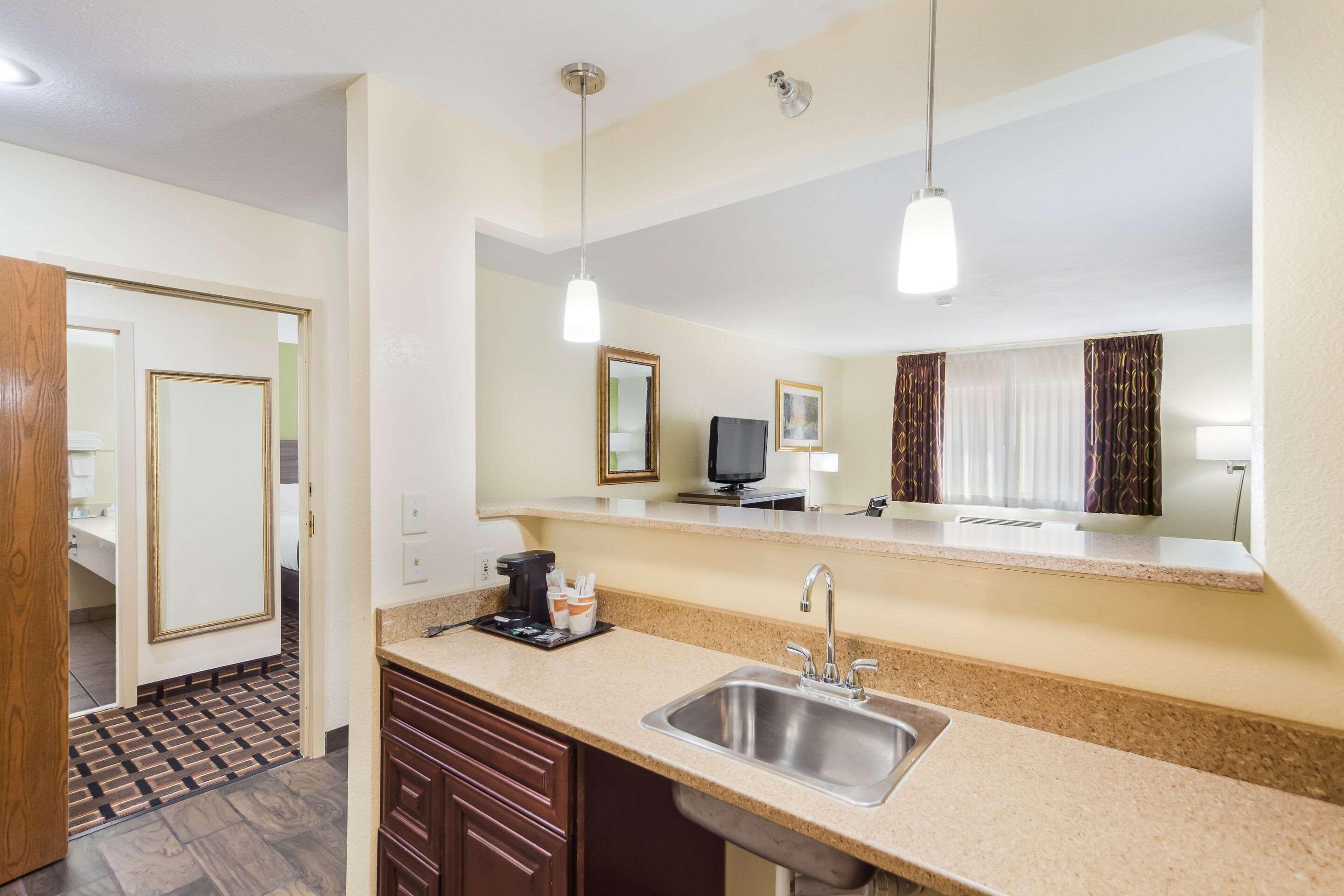 Quality Inn Lincoln Cornhusker Bagian luar foto